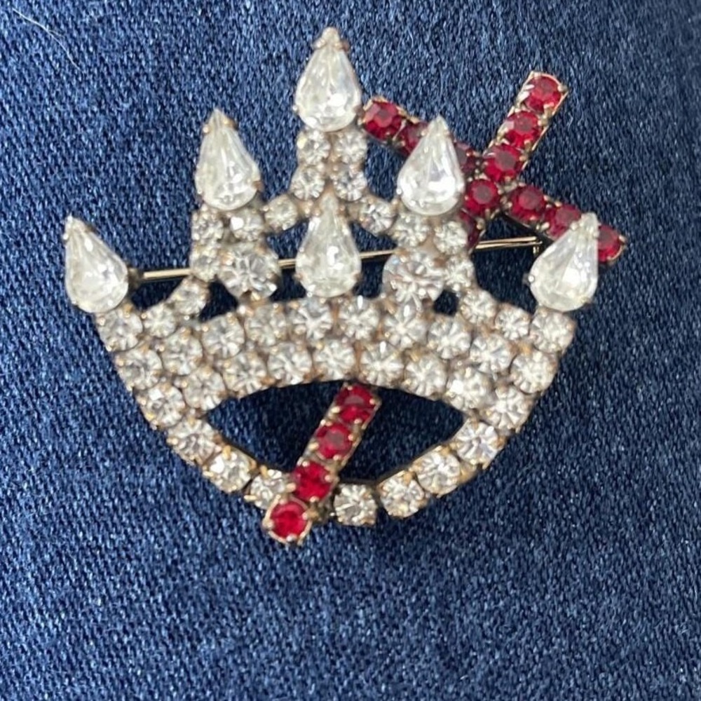 Vintage King Queen Royal Crown Red & Clear Rhinestone Cross Brooch Pin